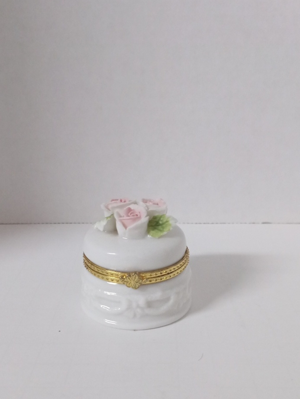 Vintage Porcelain Pink Rose Trinket Box with Gold Trim